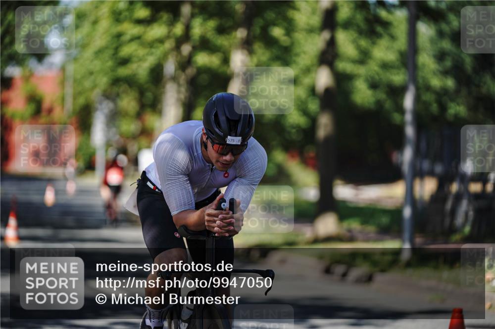 09.08.2026 - GEWOBA Citytriathlon Bremen Michael Burmester http://msf.ph/oto/9947050 09.08.2026 12:13:02 Radfahren 556, 616, 636, 658, 686, 747, 843, 852, 878 meine-sportfotos.de
