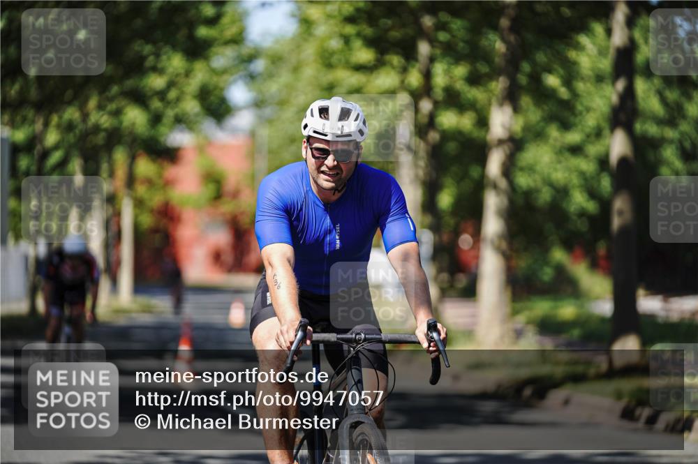 09.08.2026 - GEWOBA Citytriathlon Bremen Michael Burmester http://msf.ph/oto/9947057 09.08.2026 12:13:07 Radfahren 575, 616, 636, 658, 747, 843, 852 meine-sportfotos.de