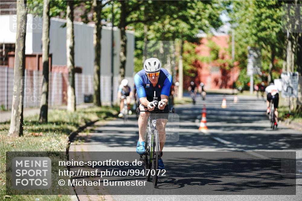 09.08.2026 - GEWOBA Citytriathlon Bremen Michael Burmester http://msf.ph/oto/9947072 09.08.2026 12:13:25 Radfahren 551, 591, 710, 824, 882, 884, 1011, 1116, 1148, 1150 meine-sportfotos.de