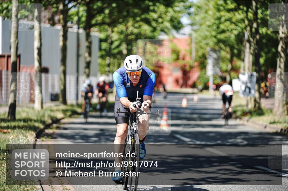 09.08.2026 - GEWOBA Citytriathlon Bremen Michael Burmester http://msf.ph/oto/9947074 09.08.2026 12:13:25 Radfahren 551, 591, 710, 824, 882, 884, 1011, 1116, 1148, 1150 meine-sportfotos.de
