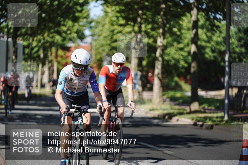 09.08.2026 - GEWOBA Citytriathlon Bremen Michael Burmester http://msf.ph/oto/9947077 09.08.2026 12:13:29 Radfahren 551, 591, 592, 685, 710, 824, 882, 884, 1011, 1116, 1148, 1150 meine-sportfotos.de