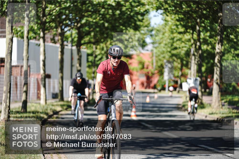 09.08.2026 - GEWOBA Citytriathlon Bremen Michael Burmester http://msf.ph/oto/9947083 09.08.2026 12:13:32 Radfahren 591, 592, 645, 685, 710, 824, 882, 884, 1011, 1116, 1150 meine-sportfotos.de