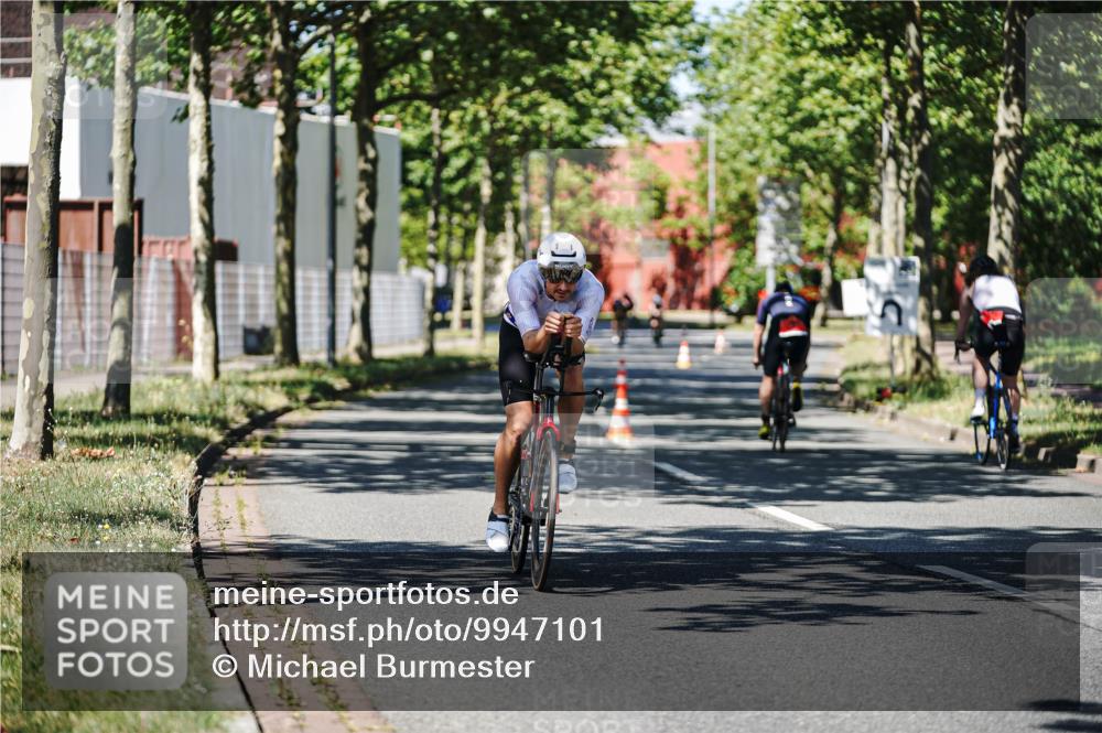 09.08.2026 - GEWOBA Citytriathlon Bremen Michael Burmester http://msf.ph/oto/9947101 09.08.2026 12:13:46 Radfahren 547, 592, 645, 684, 685 meine-sportfotos.de