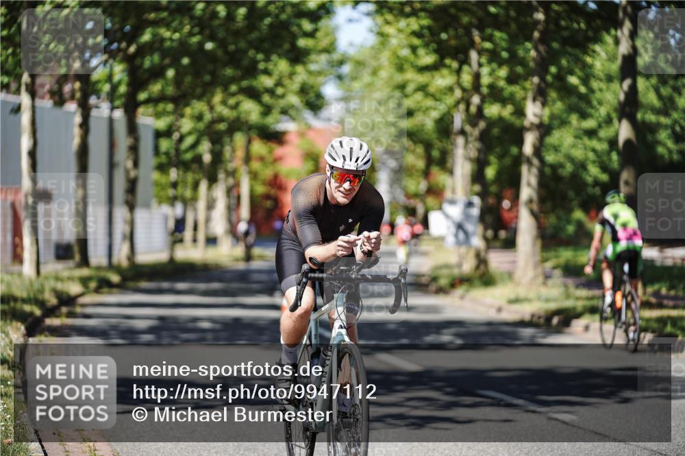 09.08.2026 - GEWOBA Citytriathlon Bremen Michael Burmester http://msf.ph/oto/9947112 09.08.2026 12:14:17 Radfahren 594, 647, 662 meine-sportfotos.de