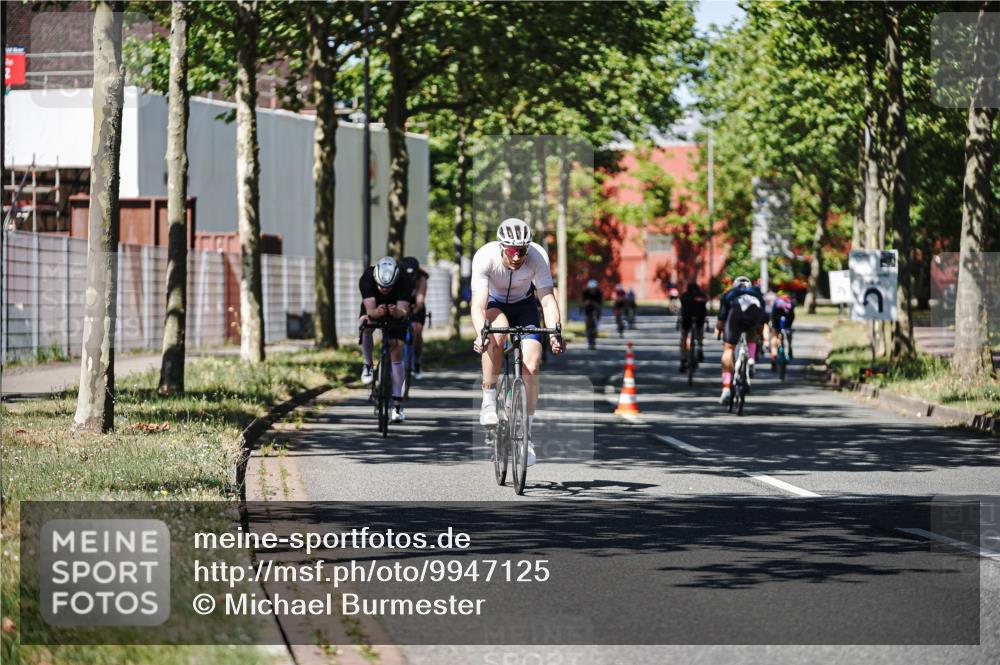 09.08.2026 - GEWOBA Citytriathlon Bremen Michael Burmester http://msf.ph/oto/9947125 09.08.2026 12:14:35 Radfahren 561, 574, 582, 647, 680, 733 meine-sportfotos.de