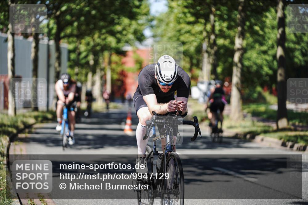 09.08.2026 - GEWOBA Citytriathlon Bremen Michael Burmester http://msf.ph/oto/9947129 09.08.2026 12:14:38 Radfahren 561, 574, 582, 680, 721, 733, 746 meine-sportfotos.de