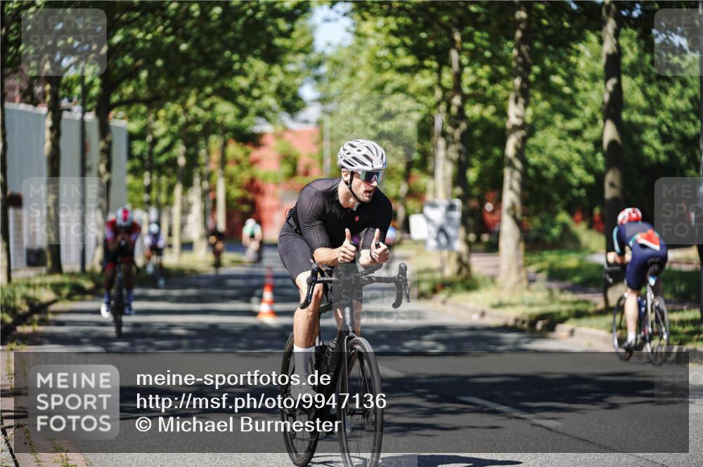 09.08.2026 - GEWOBA Citytriathlon Bremen Michael Burmester http://msf.ph/oto/9947136 09.08.2026 12:14:42 Radfahren 561, 574, 582, 679, 680, 721, 733, 746, 750 meine-sportfotos.de