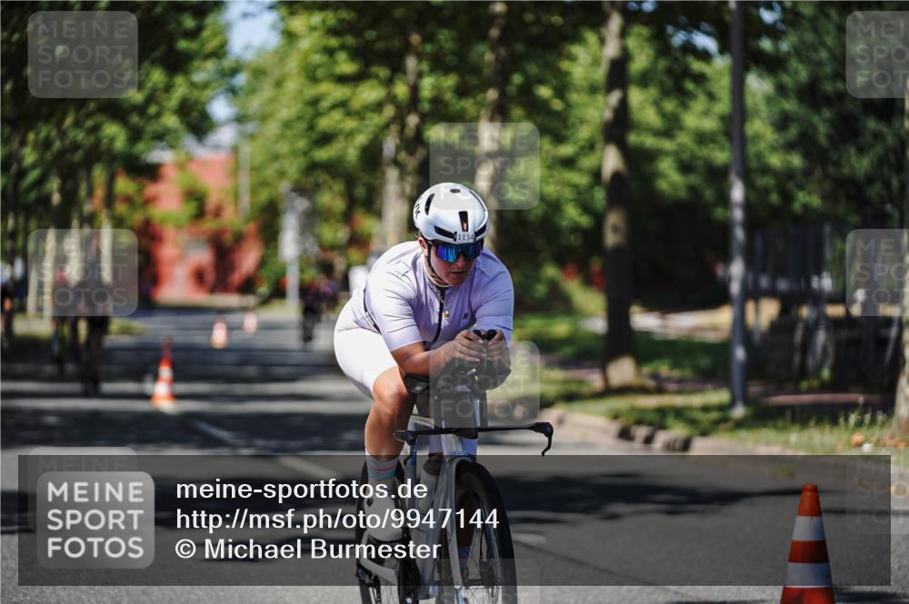 09.08.2026 - GEWOBA Citytriathlon Bremen Michael Burmester http://msf.ph/oto/9947144 09.08.2026 12:14:47 Radfahren 582, 590, 679, 680, 717, 721, 733, 746, 750, 1004 meine-sportfotos.de
