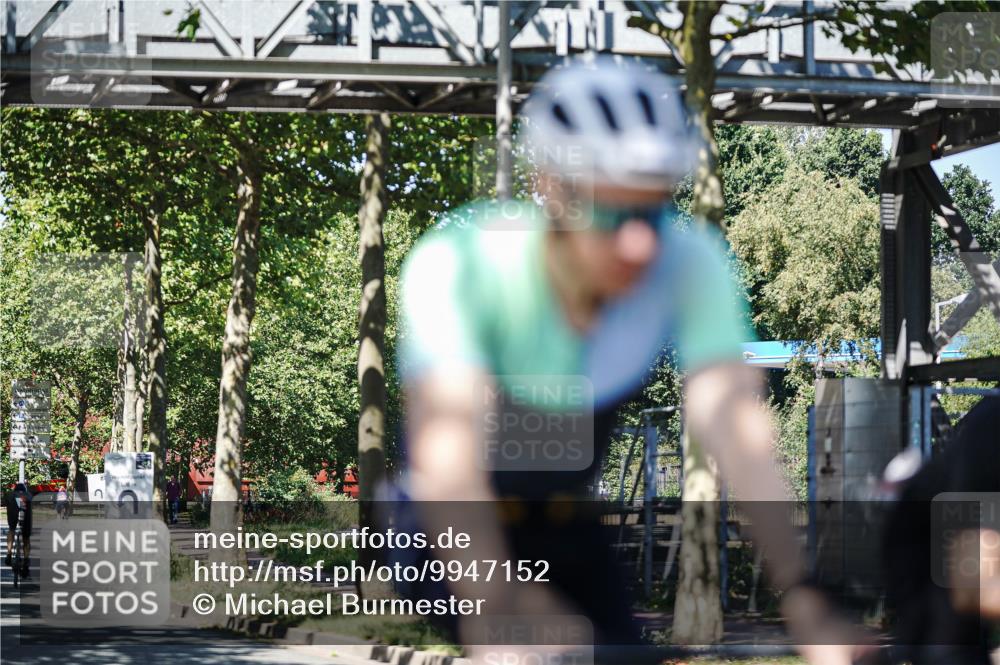 09.08.2026 - GEWOBA Citytriathlon Bremen Michael Burmester http://msf.ph/oto/9947152 09.08.2026 12:14:52 Radfahren 590, 679, 717, 721, 746, 750, 1004 meine-sportfotos.de