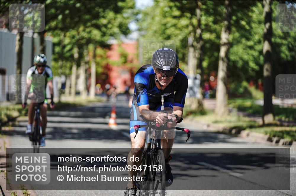 09.08.2026 - GEWOBA Citytriathlon Bremen Michael Burmester http://msf.ph/oto/9947158 09.08.2026 12:15:03 Radfahren 590, 717, 924, 1004, 1015 meine-sportfotos.de