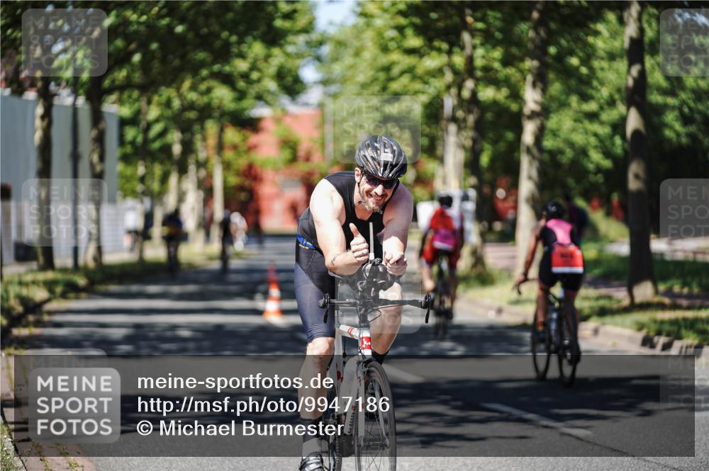 09.08.2026 - GEWOBA Citytriathlon Bremen Michael Burmester http://msf.ph/oto/9947186 09.08.2026 12:15:42 Radfahren 735, 765, 880, 1133, 1137 meine-sportfotos.de