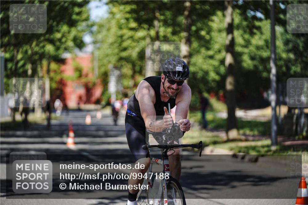 09.08.2026 - GEWOBA Citytriathlon Bremen Michael Burmester http://msf.ph/oto/9947188 09.08.2026 12:15:42 Radfahren 735, 765, 880, 1133, 1137 meine-sportfotos.de