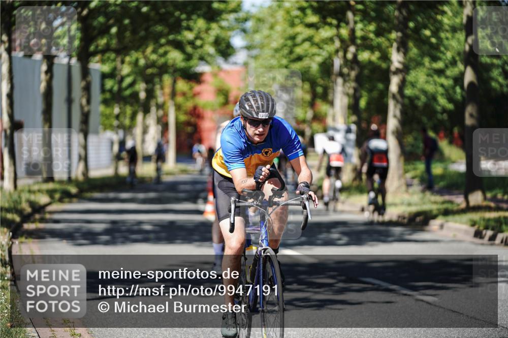 09.08.2026 - GEWOBA Citytriathlon Bremen Michael Burmester http://msf.ph/oto/9947191 09.08.2026 12:15:47 Radfahren 765, 875, 880, 883, 1133, 1137 meine-sportfotos.de
