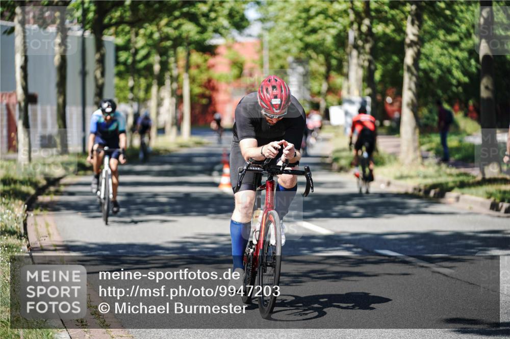 09.08.2026 - GEWOBA Citytriathlon Bremen Michael Burmester http://msf.ph/oto/9947203 09.08.2026 12:15:55 Radfahren 730, 765, 874, 875, 879, 880, 883, 983, 1133 meine-sportfotos.de