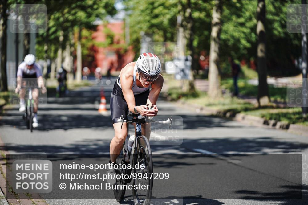 09.08.2026 - GEWOBA Citytriathlon Bremen Michael Burmester http://msf.ph/oto/9947209 09.08.2026 12:15:58 Radfahren 611, 730, 874, 875, 879, 880, 883, 983, 1133 meine-sportfotos.de