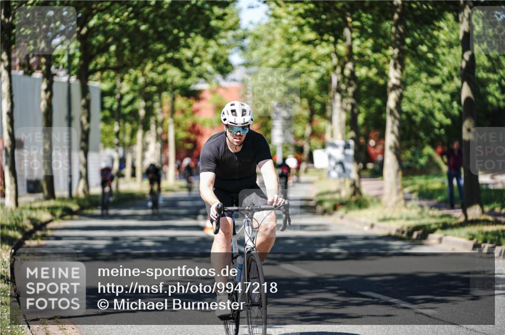 09.08.2026 - GEWOBA Citytriathlon Bremen Michael Burmester http://msf.ph/oto/9947218 09.08.2026 12:16:04 Radfahren 611, 730, 855, 874, 875, 879, 883, 955, 983, 1117 meine-sportfotos.de