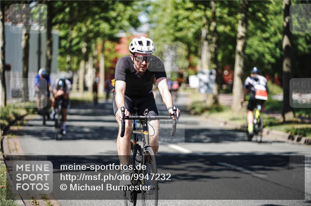 09.08.2026 - GEWOBA Citytriathlon Bremen Michael Burmester http://msf.ph/oto/9947232 09.08.2026 12:16:17 Radfahren 564, 580, 611, 716, 726, 775, 855, 914, 955, 1013, 1117 meine-sportfotos.de