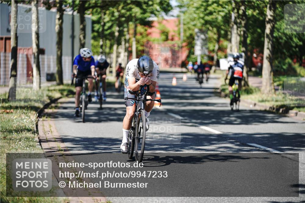09.08.2026 - GEWOBA Citytriathlon Bremen Michael Burmester http://msf.ph/oto/9947233 09.08.2026 12:16:18 Radfahren 564, 580, 716, 726, 775, 855, 914, 955, 1013, 1117 meine-sportfotos.de
