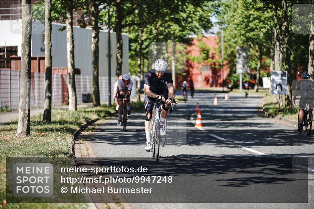 09.08.2026 - GEWOBA Citytriathlon Bremen Michael Burmester http://msf.ph/oto/9947248 09.08.2026 12:16:28 Radfahren 545, 564, 580, 638, 648, 716, 775, 777, 804, 914, 918, 1013, 1138 meine-sportfotos.de
