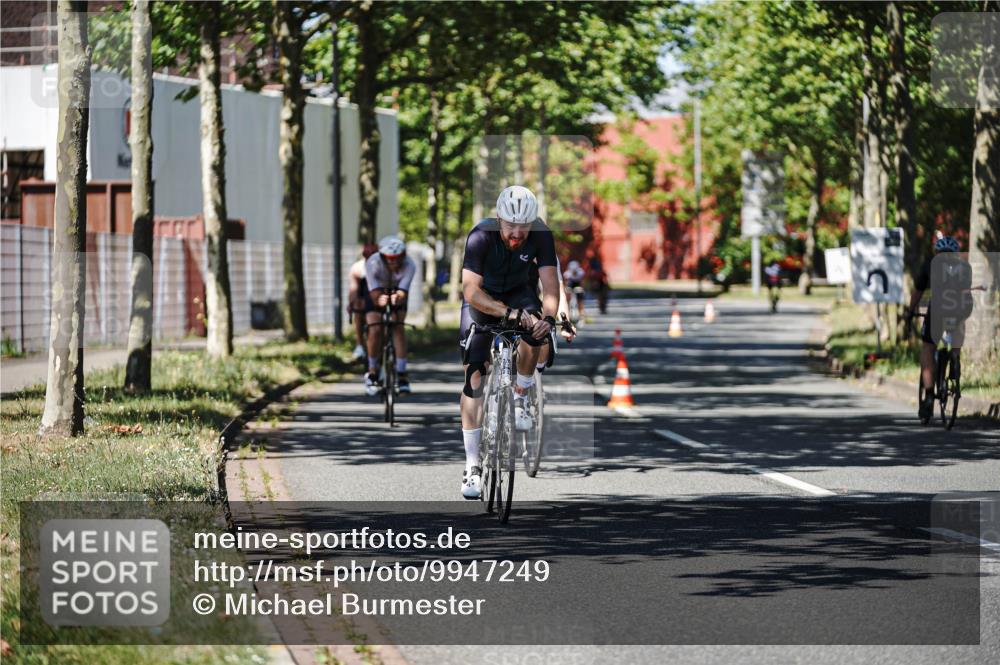 09.08.2026 - GEWOBA Citytriathlon Bremen Michael Burmester http://msf.ph/oto/9947249 09.08.2026 12:16:28 Radfahren 545, 564, 580, 638, 648, 716, 775, 777, 804, 914, 918, 1013, 1138 meine-sportfotos.de