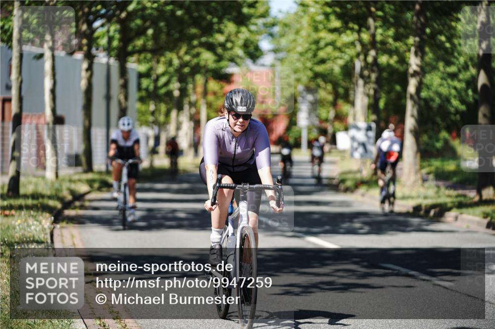 09.08.2026 - GEWOBA Citytriathlon Bremen Michael Burmester http://msf.ph/oto/9947259 09.08.2026 12:16:34 Radfahren 545, 580, 638, 648, 775, 777, 804, 846, 918, 1013, 1138 meine-sportfotos.de
