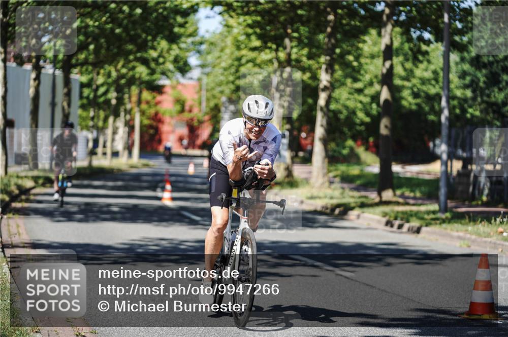 09.08.2026 - GEWOBA Citytriathlon Bremen Michael Burmester http://msf.ph/oto/9947266 09.08.2026 12:16:42 Radfahren 648, 804, 846, 918, 1138 meine-sportfotos.de