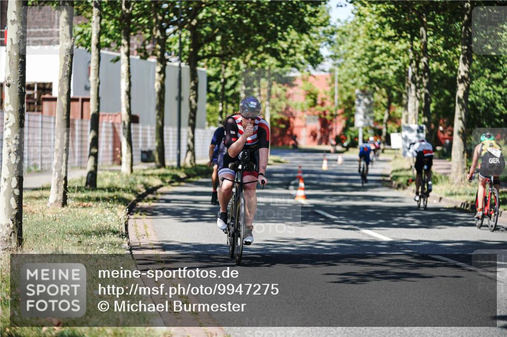 09.08.2026 - GEWOBA Citytriathlon Bremen Michael Burmester http://msf.ph/oto/9947275 09.08.2026 12:16:57 Radfahren 555, 627, 673, 895, 932, 1130 meine-sportfotos.de