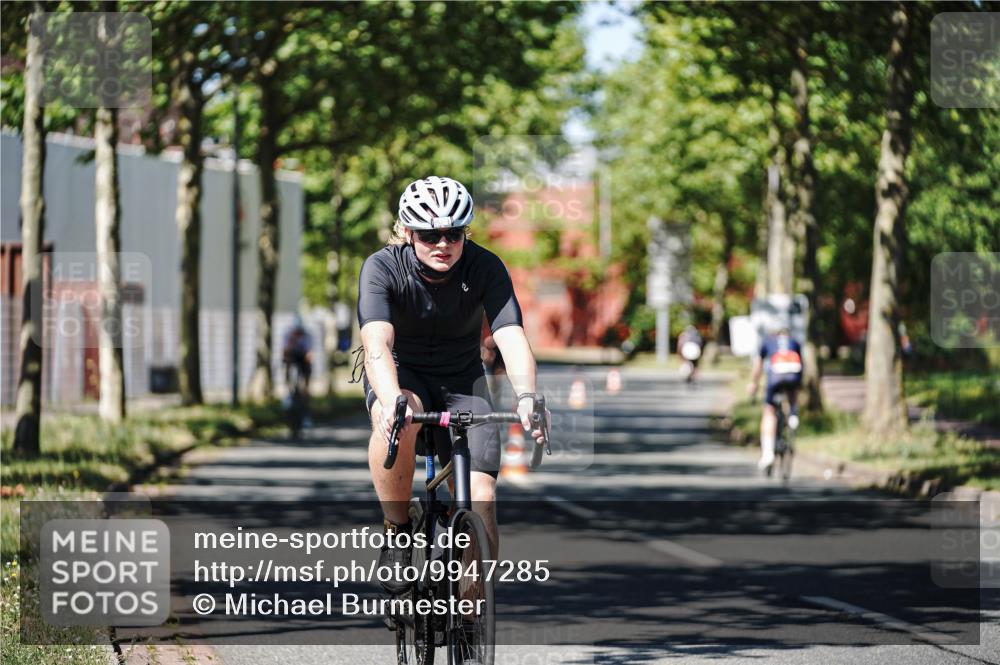 09.08.2026 - GEWOBA Citytriathlon Bremen Michael Burmester http://msf.ph/oto/9947285 09.08.2026 12:17:13 Radfahren 552, 600, 627, 778, 932, 1143, 1158 meine-sportfotos.de