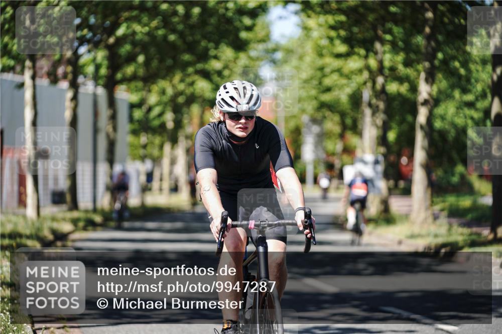 09.08.2026 - GEWOBA Citytriathlon Bremen Michael Burmester http://msf.ph/oto/9947287 09.08.2026 12:17:13 Radfahren 552, 600, 627, 778, 932, 1143, 1158 meine-sportfotos.de