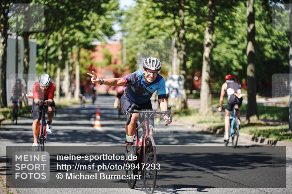 09.08.2026 - GEWOBA Citytriathlon Bremen Michael Burmester http://msf.ph/oto/9947293 09.08.2026 12:17:19 Radfahren 552, 565, 598, 600, 653, 778, 807, 1143, 1158 meine-sportfotos.de