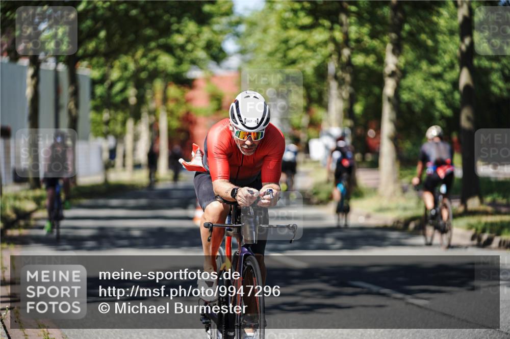 09.08.2026 - GEWOBA Citytriathlon Bremen Michael Burmester http://msf.ph/oto/9947296 09.08.2026 12:17:20 Radfahren 552, 565, 598, 600, 653, 778, 807, 1143, 1158 meine-sportfotos.de