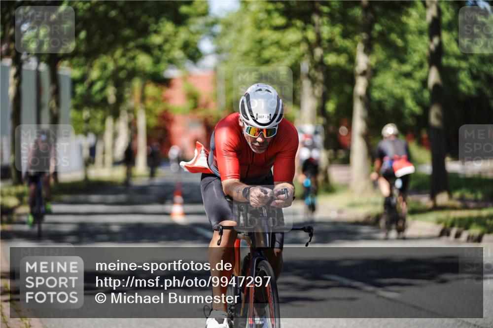 09.08.2026 - GEWOBA Citytriathlon Bremen Michael Burmester http://msf.ph/oto/9947297 09.08.2026 12:17:20 Radfahren 552, 565, 598, 600, 653, 778, 807, 1143, 1158 meine-sportfotos.de