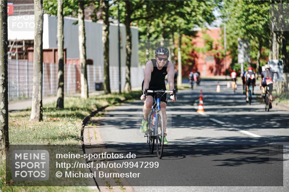 09.08.2026 - GEWOBA Citytriathlon Bremen Michael Burmester http://msf.ph/oto/9947299 09.08.2026 12:17:21 Radfahren 552, 565, 598, 600, 653, 778, 807, 1143, 1158 meine-sportfotos.de