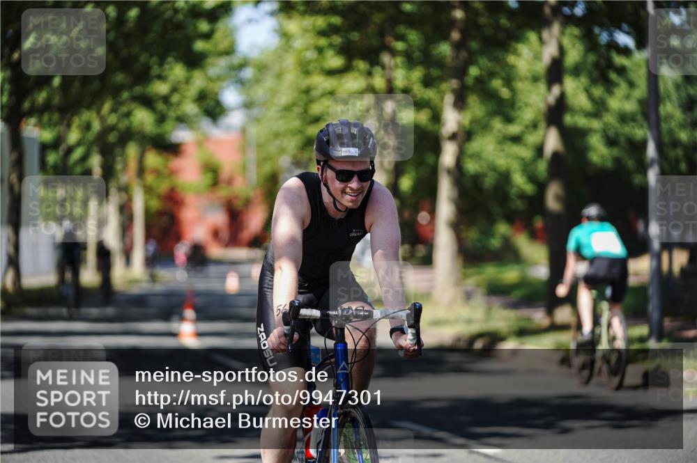 09.08.2026 - GEWOBA Citytriathlon Bremen Michael Burmester http://msf.ph/oto/9947301 09.08.2026 12:17:22 Radfahren 552, 565, 598, 600, 653, 778, 807, 1143, 1158 meine-sportfotos.de