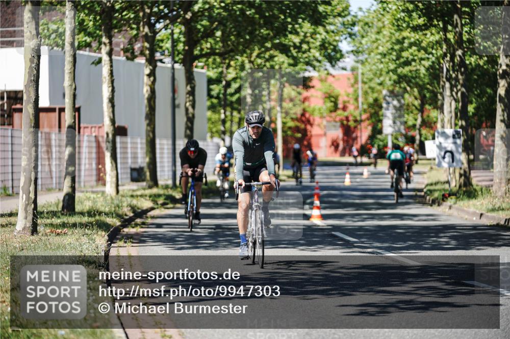 09.08.2026 - GEWOBA Citytriathlon Bremen Michael Burmester http://msf.ph/oto/9947303 09.08.2026 12:17:25 Radfahren 565, 598, 600, 653, 758, 778, 784, 807, 1143, 1158 meine-sportfotos.de