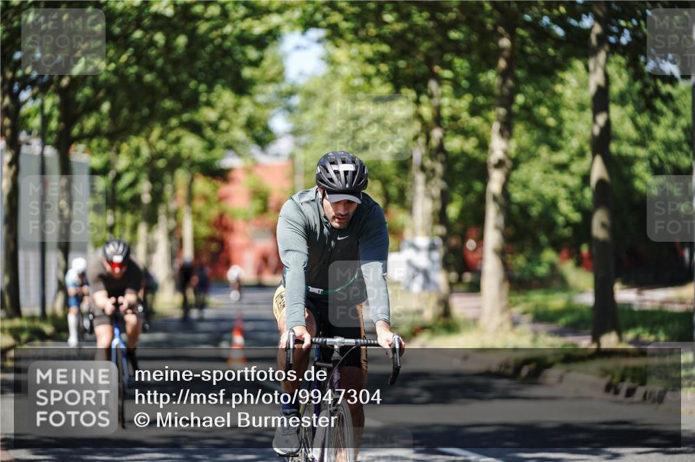 09.08.2026 - GEWOBA Citytriathlon Bremen Michael Burmester http://msf.ph/oto/9947304 09.08.2026 12:17:26 Radfahren 565, 598, 600, 653, 758, 778, 784, 807, 1158 meine-sportfotos.de