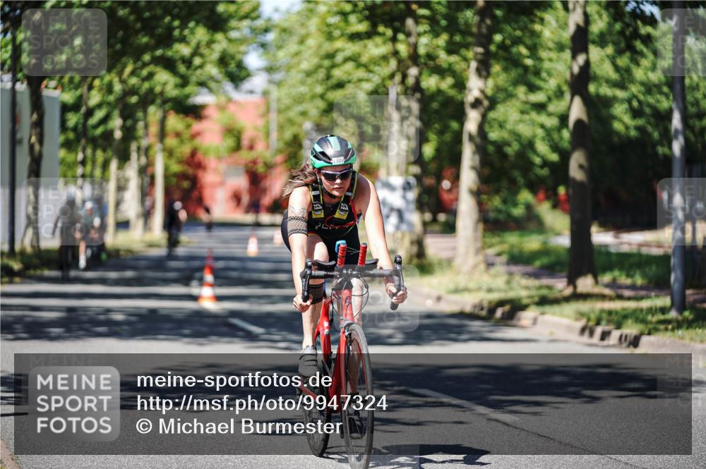09.08.2026 - GEWOBA Citytriathlon Bremen Michael Burmester http://msf.ph/oto/9947324 09.08.2026 12:17:44 Radfahren 579, 609, 650, 672, 758, 784, 1109, 1126, 1147 meine-sportfotos.de