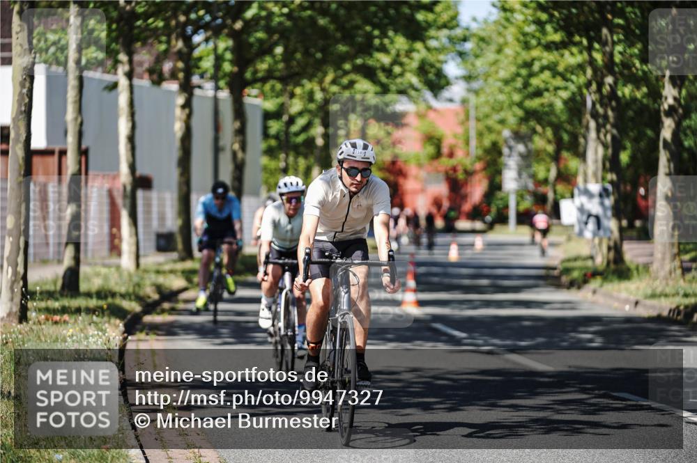 09.08.2026 - GEWOBA Citytriathlon Bremen Michael Burmester http://msf.ph/oto/9947327 09.08.2026 12:17:48 Radfahren 579, 609, 672, 901, 981, 1109, 1126, 1147 meine-sportfotos.de
