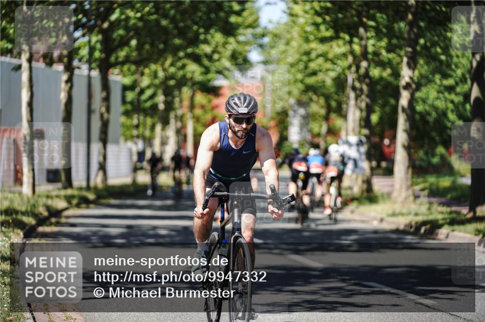 09.08.2026 - GEWOBA Citytriathlon Bremen Michael Burmester http://msf.ph/oto/9947332 09.08.2026 12:17:51 Radfahren 672, 739, 769, 808, 901, 981, 1109, 1126, 1147 meine-sportfotos.de