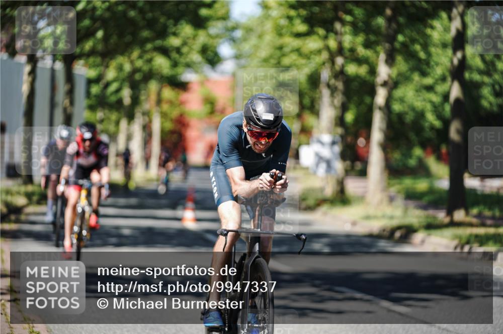 09.08.2026 - GEWOBA Citytriathlon Bremen Michael Burmester http://msf.ph/oto/9947337 09.08.2026 12:17:55 Radfahren 672, 739, 769, 808, 869, 901, 981, 1118, 1126, 1147 meine-sportfotos.de