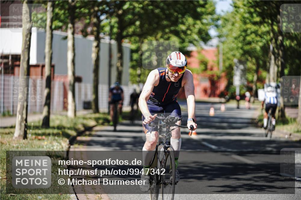 09.08.2026 - GEWOBA Citytriathlon Bremen Michael Burmester http://msf.ph/oto/9947342 09.08.2026 12:17:58 Radfahren 672, 739, 769, 781, 808, 869, 901, 981, 1118, 1126, 1146, 1147 meine-sportfotos.de