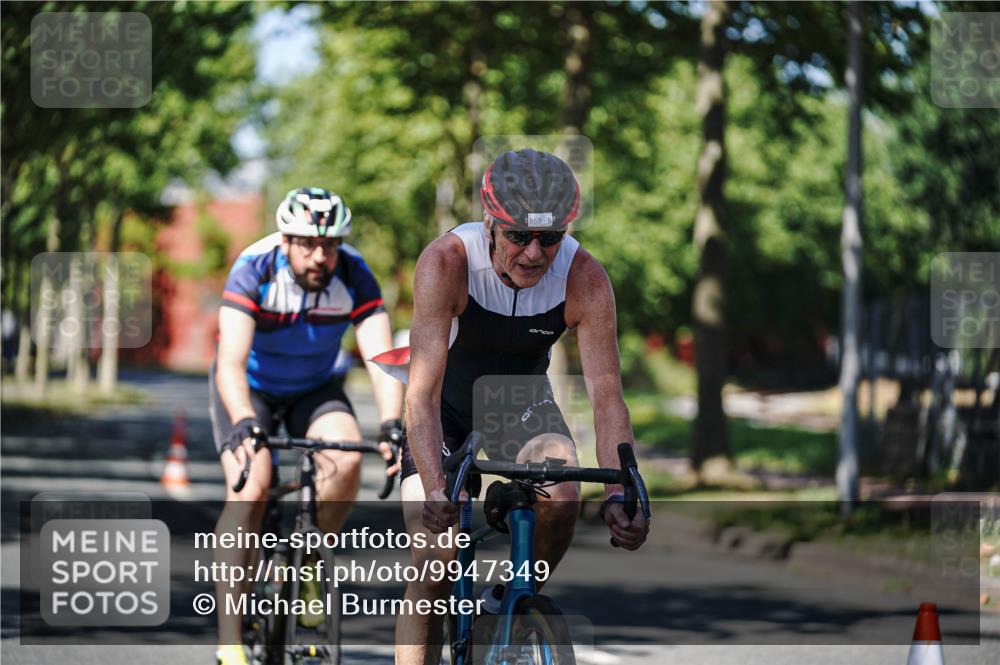 09.08.2026 - GEWOBA Citytriathlon Bremen Michael Burmester http://msf.ph/oto/9947349 09.08.2026 12:18:01 Radfahren 739, 769, 781, 808, 869, 901, 981, 1118, 1126, 1146 meine-sportfotos.de