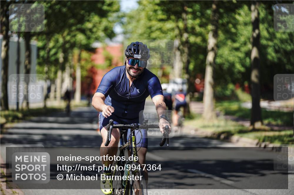 09.08.2026 - GEWOBA Citytriathlon Bremen Michael Burmester http://msf.ph/oto/9947364 09.08.2026 12:18:17 Radfahren 826, 872, 1003, 1146 meine-sportfotos.de