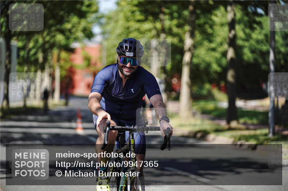 09.08.2026 - GEWOBA Citytriathlon Bremen Michael Burmester http://msf.ph/oto/9947365 09.08.2026 12:18:17 Radfahren 826, 872, 1003, 1146 meine-sportfotos.de