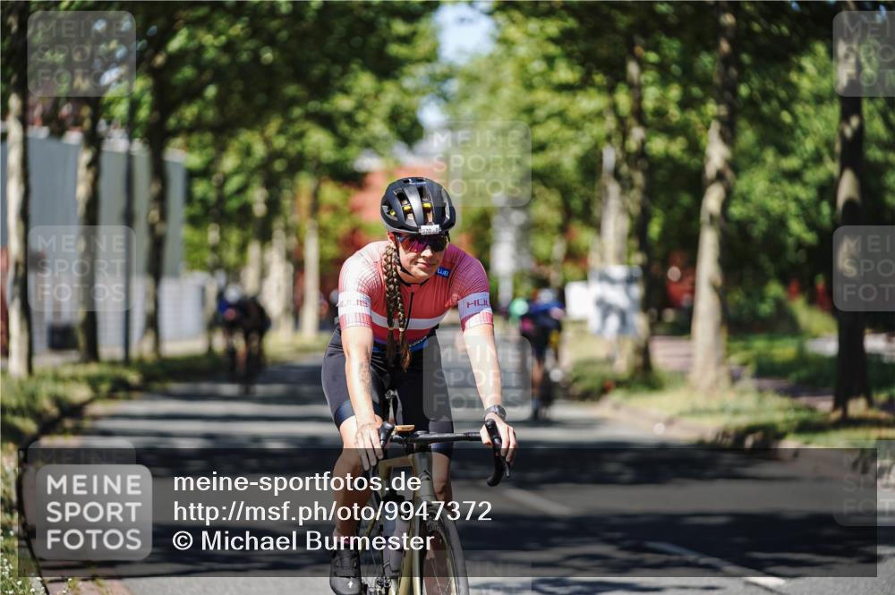 09.08.2026 - GEWOBA Citytriathlon Bremen Michael Burmester http://msf.ph/oto/9947372 09.08.2026 12:18:26 Radfahren 814, 826, 864, 872, 970, 1003 meine-sportfotos.de