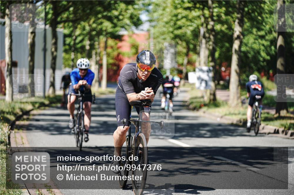 09.08.2026 - GEWOBA Citytriathlon Bremen Michael Burmester http://msf.ph/oto/9947376 09.08.2026 12:18:29 Radfahren 814, 826, 864, 872, 970, 1003 meine-sportfotos.de