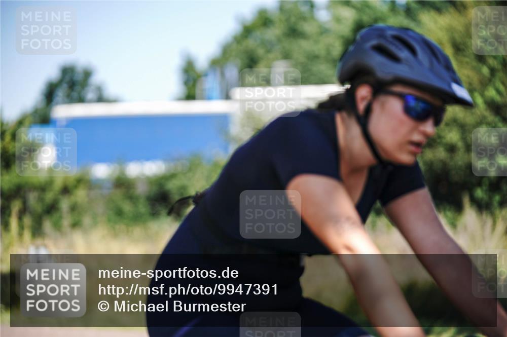 09.08.2026 - GEWOBA Citytriathlon Bremen Michael Burmester http://msf.ph/oto/9947391 09.08.2026 12:19:05 Radfahren 569, 624, 744, 886, 1009, 1120 meine-sportfotos.de