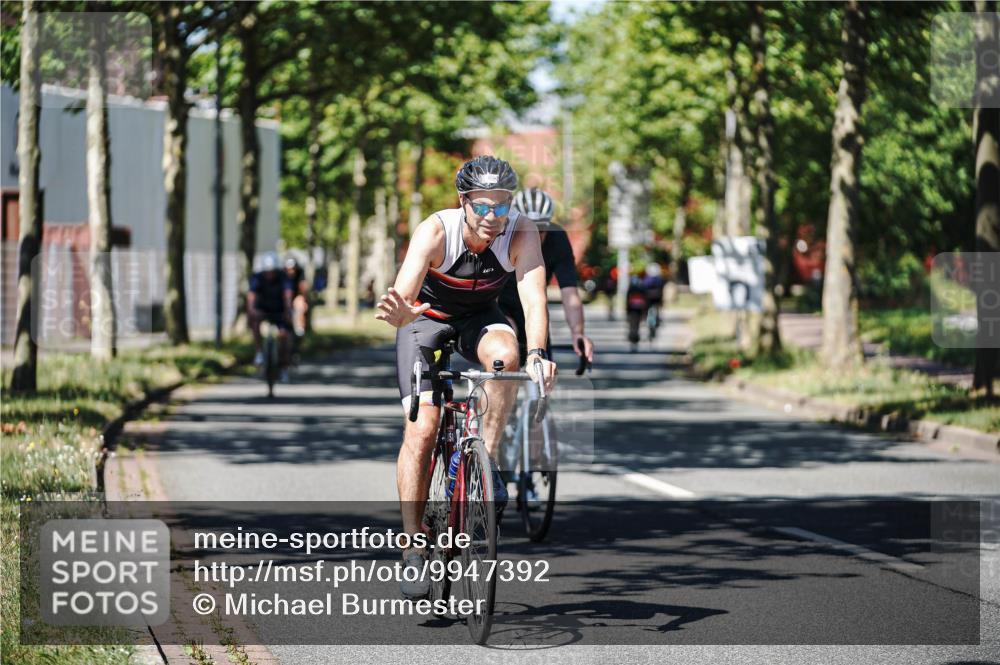 09.08.2026 - GEWOBA Citytriathlon Bremen Michael Burmester http://msf.ph/oto/9947392 09.08.2026 12:19:59 Radfahren 595, 625, 788, 798, 806, 817, 838, 923, 1129 meine-sportfotos.de