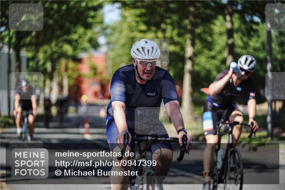 09.08.2026 - GEWOBA Citytriathlon Bremen Michael Burmester http://msf.ph/oto/9947399 09.08.2026 12:20:02 Radfahren 595, 625, 757, 788, 798, 817, 838, 923, 935, 1017, 1129 meine-sportfotos.de
