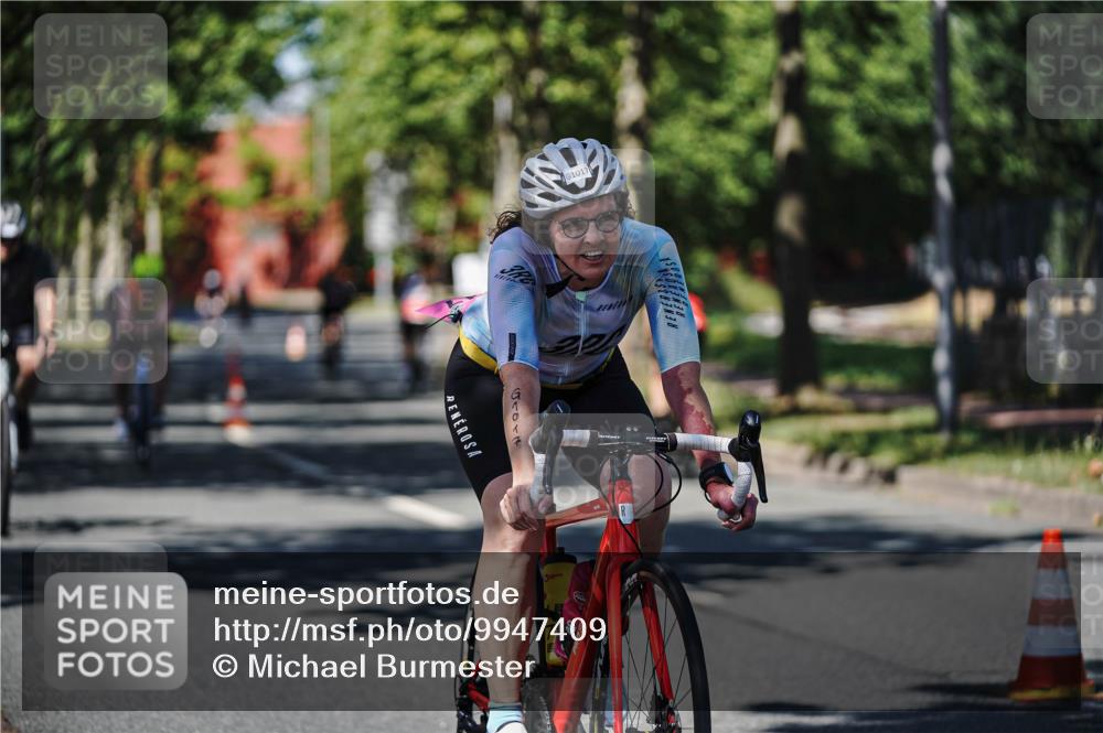 09.08.2026 - GEWOBA Citytriathlon Bremen Michael Burmester http://msf.ph/oto/9947409 09.08.2026 12:20:09 Radfahren 595, 625, 693, 757, 788, 790, 798, 817, 823, 838, 935, 1017, 1113, 1129, 1155 meine-sportfotos.de